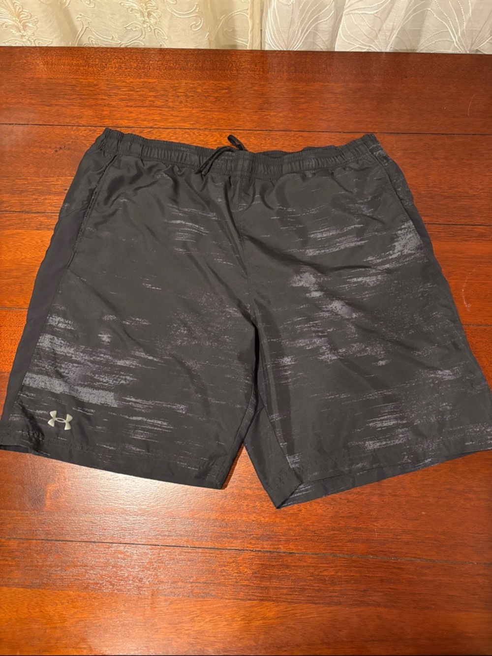 Under Armour Men’s Black Heathered Athletic Training Shorts Size XL